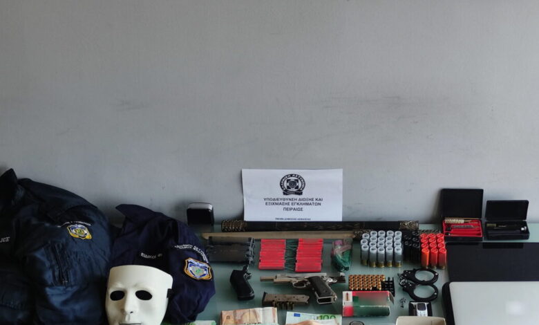 Ταύρος:-Συνελήφθη-38χρονος-για-ενδοοικογενειακή-βία-–-Κατασχέθηκαν-πάνω-από-8.000-ευρώ,-κροτίδες-και-ένα-σπαθί