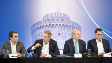 Στην-Θεσσαλονίκη-με-τον-πρωθυπουργό-ο-γραμματέας-της-ΝΔ-Κώστας-Σκρέκας