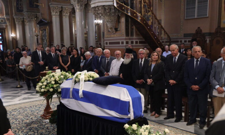 Κώστας-Πυλαρινός:-Συγκίνηση-στην-κηδεία-του-ιστορικού-στελέχους-της-ΝΔ