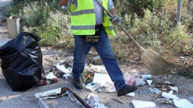 Βόλος:-Άνδρας-έριξε-μπουνιά-σε-υπάλληλο-καθαριότητας-και-εξαφανίστηκε