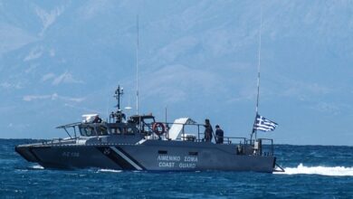 Άφαντος-ο-Τούρκος-δραπέτης-που-βούτηξε-στη-θάλασσα-–-Υπο-κράτηση-οι-4-αστυνομικοί-που-τον-συνόδευαν
