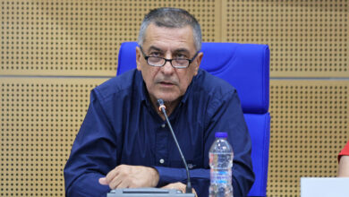 Κουρέτας:-“Η-ευλογιά-αντιμετωπίζεται-μόνο-με-την-Επιστήμη”