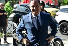 Ο-Άδωνις-Γεωργιάδης-στα-εγκαίνια-της-Ογκολογικής-Μονάδας-στο-Νοσοκομείο-Σύρου-–-Οι-αποδοκιμασίες-και-η-απάντηση-του-Υπουργού