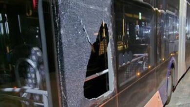 Κορωπί:-Πυροβόλησαν-λεωφορείο-στην-λεωφόρο-Αγίας-Μαρίνας-–-Δεν-υπήρχαν-επιβάτες