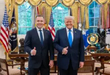 Τραμπ:-Η-ΕΕ.-μας-πληρώνει-σχεδόν-1-τρις-και-είναι-χαρούμενη-που-το-κάνει…
