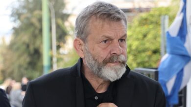 Απόστολος-Γκλέτσος-για-τη-γνωριμία-του-με-κατηγορούμενο-στην-κρητική-μαφία:-«Πέφτω-από-τα-σύννεφα,-υπηρετήσαμε-στους-αλεξιπτωτιστές»