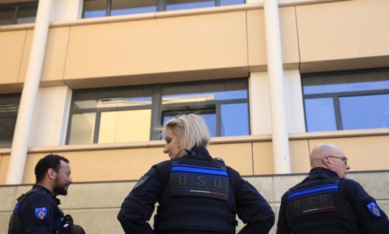Γαλλία:-«Φτερά»-έκαναν-τρεις-εθνικοί-θησαυροί-αξίας-9,5-εκατ.-ευρώ-μετά-από-ληστεία-στο-Εθνικό-Μουσείο-της-Λιμόζ