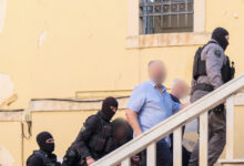 Χανιά:-Απολογούνται-16-για-την-εγκληματική-οργάνωση,-ανάμεσά-τους-και-ο-αρχιμαφιόζος-–-«Μη-φοβάσαι-γίγαντα»,-του-φώναζαν