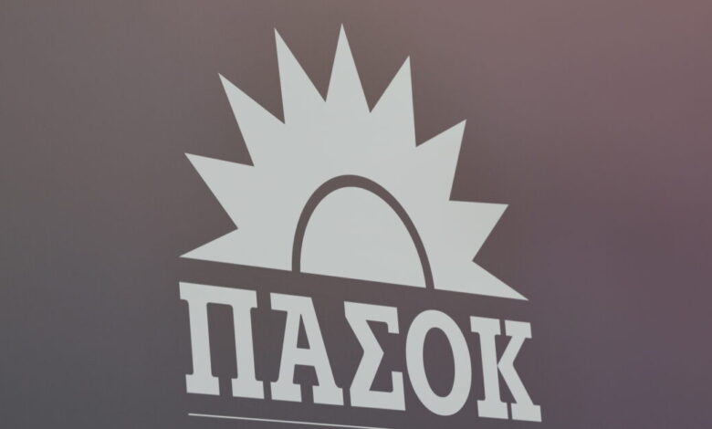 Σφοδρή-κριτική-του-ΠΑΣΟΚ-κατά-της-κυβέρνησης-για-τις-πυρκαγιές-–-«Καμία-πρόληψη,-μόνο-καταστροφές»