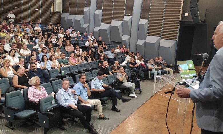 Επιμόρφωση-για-τους-δασκάλους-–-Ημερίδα-από-την-Πρωτοβάθμια-Εκπαίδευση