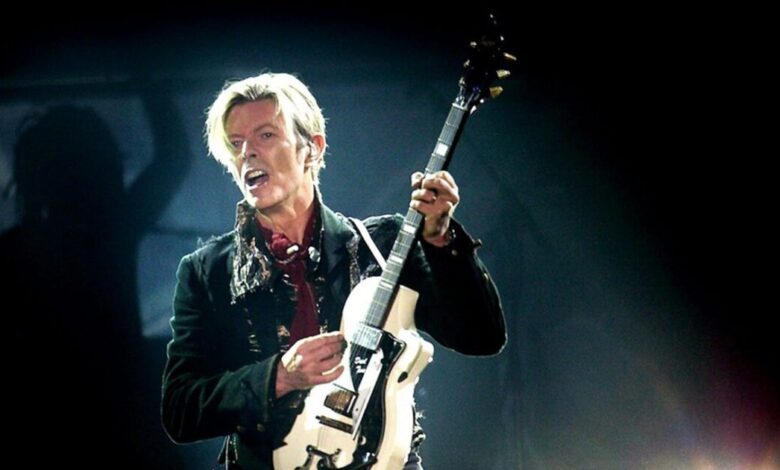 david-bowie:-Ήρθε-στο-φως-το-τελευταίο-μυστικό-του-πρότζεκτ-–-Ετοίμαζε-«το-μιούσικαλ-του-18ου-αιώνα»