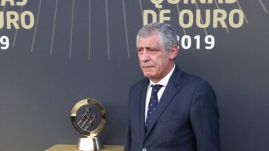 Φερνάντο-Σάντος:-Απίστευτη-επίθεση-Αζέρου-δημοσιογράφου-στον-Πορτογάλο-προπονητή-–-«Δεν-έχεις-ίχνος-αυτοσεβασμού;»