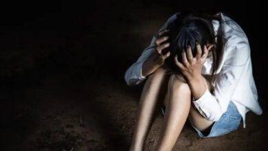 Δύο-γυναίκες-στη-Λάρισα-ανάγκαζαν-20χρονη-να-εκδίδεται,-της-κρατούσαν-τα-χρήματα-και-την-απειλούσαν