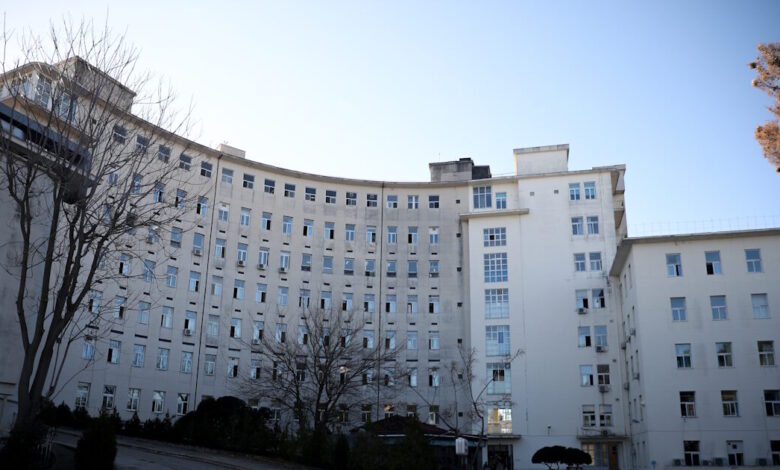 Στο-ΚΑΤ-οι-δύο-Έλληνες-τραυματίες-από-το-Ναϊρόμπι-–-Χτύπησαν-σοβαρά-σε-τροχαίο