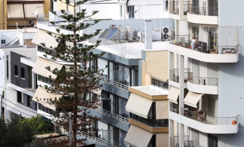 Μητσοτάκης:-Δεν-τίθεται-θέμα-κατάργησης-ΕΝΦΙΑ-–-Καμία-οριζόντια-μείωση-φόρων-στα-καύσιμα-και-στον-ΦΠΑ