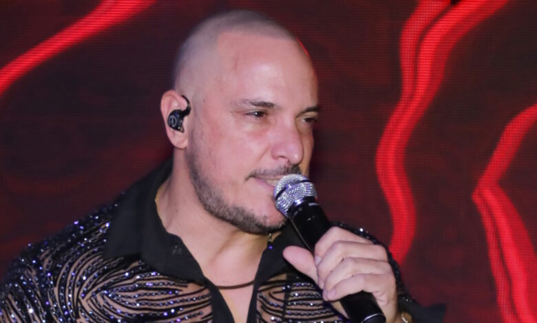 Άκης-Δείξιμος:-«Ντροπή»-γράφει-για-την-πρόταση-να-κάνει-«δεύτερες-φωνές»-στη-συναυλία-για-τον-Γρηγόρη-Μπιθικώτση