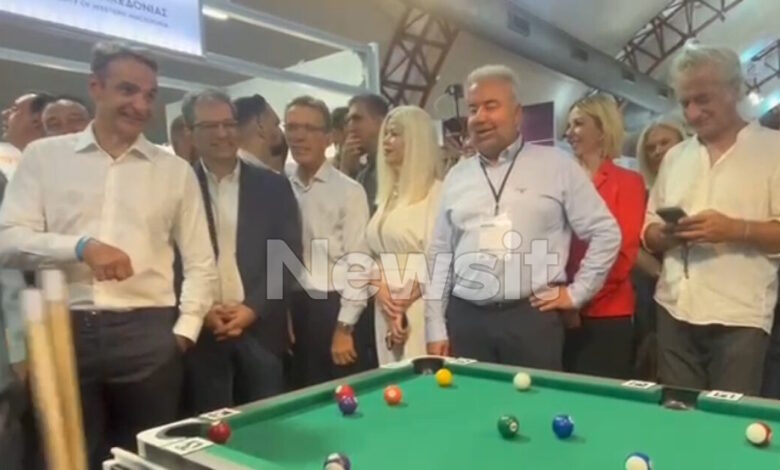 ΔΕΘ-2025:-Στα-εγκαίνια-ο-Κυριάκος-Μητσοτάκης-–-Η-βόλτα-στα-περίπτερα-και-τα-δώρα