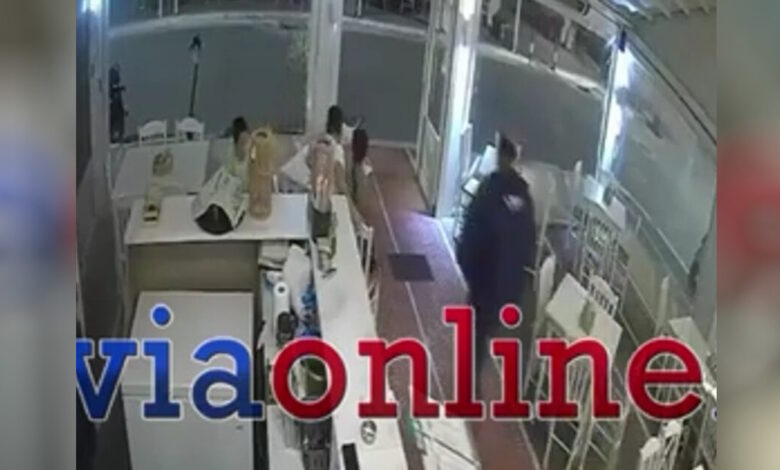 Σεισμός-στην-Εύβοια:-Νέο-ντοκουμέντο-από-τη-στιγμή-των-5,2-Ρίχτερ-–-Κόσμος-τρέχει-πανικόβλητος-για-να-σωθεί