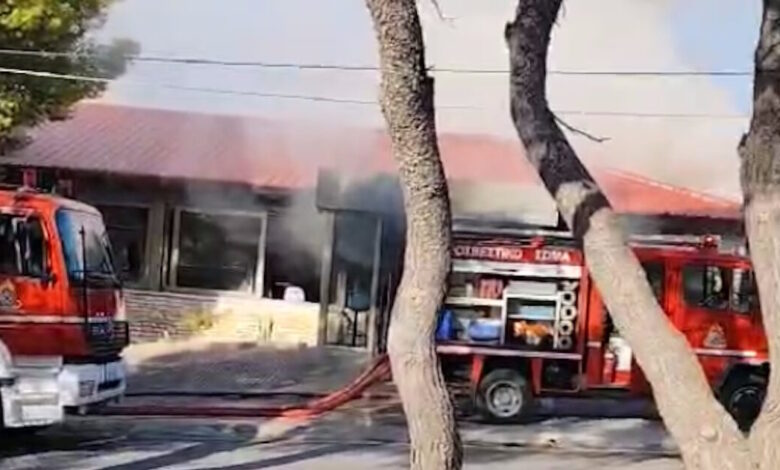 Φωτιά-σε-εστιατόριο-στους-Θρακομακεδόνες-–-Τέθηκε-άμεσα-υπό-έλεγχο