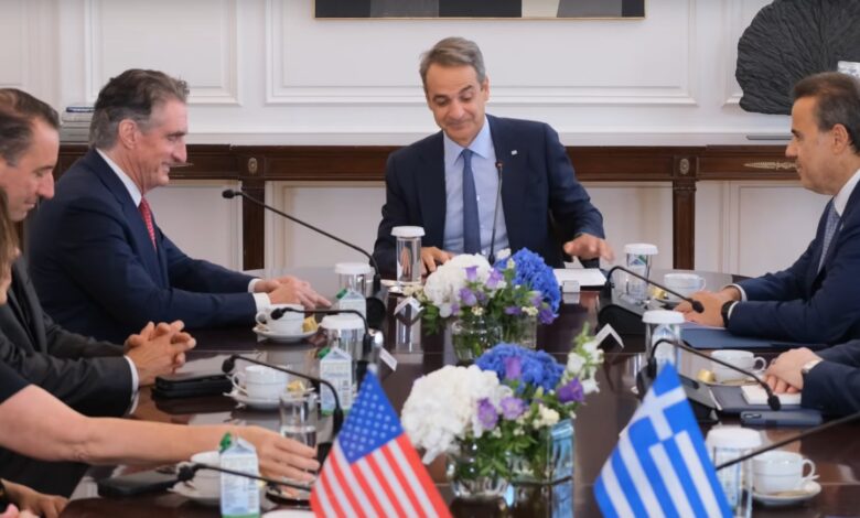 Στην-εισαγωγή-αμερικανικού-lng,-την-chevron-και-τον-Τσάρλι-Κερκ-αναφέρθηκαν-Μητσοτάκης-και-Μπέργκαμ