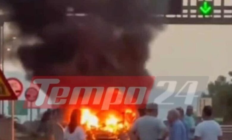 Τραγωδία-στην-Αχαΐα:-Σφοδρή-σύγκρουση-οχημάτων-–-Απανθρακώθηκε-ο-ένας-οδηγός