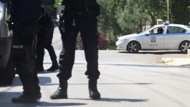 Έφοδος-της-αστυνομίας-στον-οικισμό-των-τσιγγάνων-στη-Ράξα