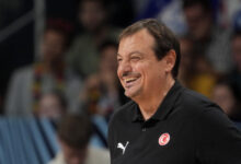 Ο-Εργκίν-Αταμάν-αποθεώθηκε-από-τη-fiba,-μετά-την-πρόκριση-στον-τελικό-του-eurobasket-2025