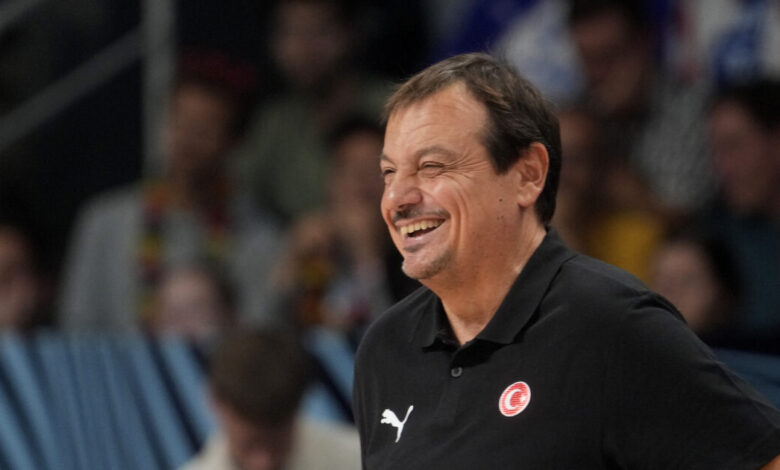 Ο-Εργκίν-Αταμάν-αποθεώθηκε-από-τη-fiba,-μετά-την-πρόκριση-στον-τελικό-του-eurobasket-2025