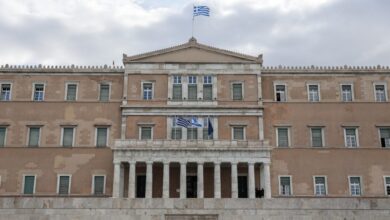 Πλακώθηκαν-Ισραηλινοί-και-Παλαιστίνιοι-μπροστά-από-τον-Άγνωστο-Στρατιώτη-–-Ένας-τραυματίας