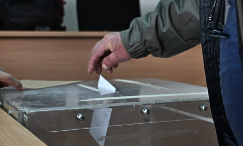 Δημοσκοπήσεις-marc,-real-polls-και-gpo:-Μικρή-άνοδος-για-τη-ΝΔ-μετά-τις-εξαγγελίες-Μητσοτάκη-–-Αρνητικοί-απέναντι-στο-ενδεχόμενο-κομμάτων-από-Τσίπρα-και-Σαμαρά