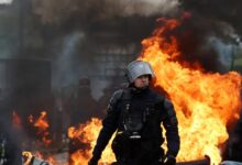Γαλλία:-Επεισόδια-στις-διαδηλώσεις-για-τις-περικοπές-–-Δεκάδες-συλλήψεις