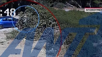 Μαρκόπουλο:-Βίντεο-ντοκουμέντο-με-τον-ιερέα-που-κατηγορείται-για-εμπρησμό-–-Κρύβεται-πίσω-από-πυκνή-βλάστηση-και-βάζει-φωτιά