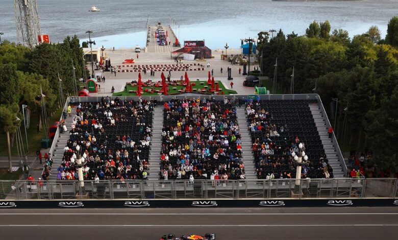 formula-1:-Θρίλερ-στο-Αζερμπαϊτζάν-με-6-κόκκινες-σημαίες-και-pole-position-για-τον-verstappen