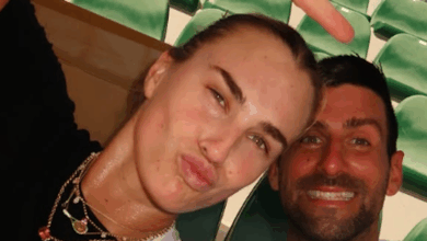 Η-selfie-της-Αρίνα-Σαμπαλένκα-με-τον-Νόβακ-Τζόκοβιτς-στην-Αθήνα