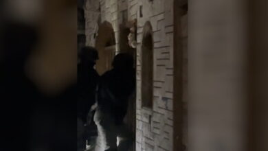Αττική:-Βίντεο-από-επιχείρηση-του-ελληνικού-fbi-–-Τέσσερις-συλλήψεις