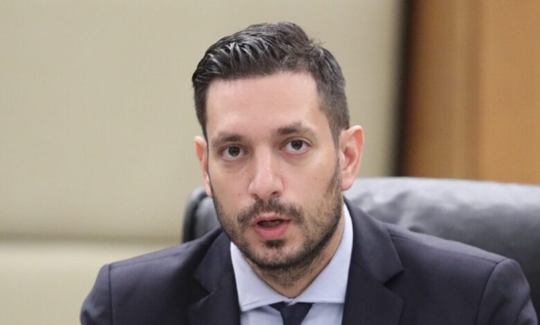 Ο-Κυρανάκης-ζήτησε-από-τον-ΟΣΕ-να-μην-ασκήσει-ένδικα-μέσα-κατά-της-απόφασης-για-αποζημίωση-συγγενών-θυμάτων-των-Τεμπών