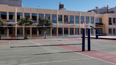 Κυψέλη:-Τρεις-μαθητές-χτύπησαν-με-σκουπόξυλο-17χρονο-σε-προαύλιο-σχολείου