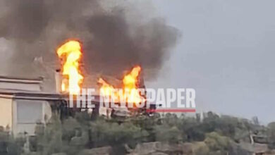 Φωτιά-στον-Βόλο:-Καίει-δίπλα-σε-σπίτια-στον-Καντήραγα