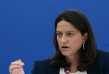 Κεραμέως:-Νέο-πρόγραμμα-απασχόλησης-για-10.000-άνεργες-μητέρες