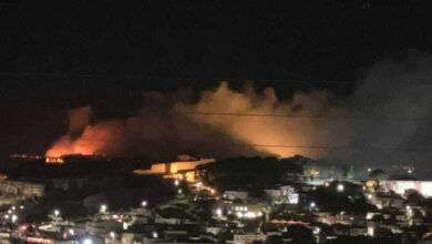 Φωτιά-κοντά-στο-κάστρο-της-Μυτιλήνης-στην-περιοχή-Τσαμάκια