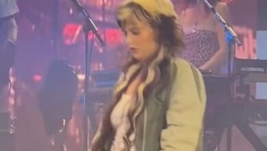 Η-τραγουδίστρια-lola-young-κατέρρευσε-on-stage-σε-φεστιβάλ-στη-Νέα-Υόρκη-–-«Τώρα-είμαι-καλά»