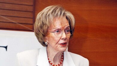 Η-Μαργαρίτα-Παπανδρέου-έκλεισε-τα-102-–-Οι-αναρτήσεις-των-παιδιών-της
