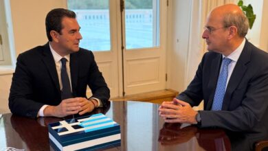 Συνάντηση-Σκρέκα-–-Χατζηδάκη-για-στήριξη-γεωργών-και-κτηνοτρόφων