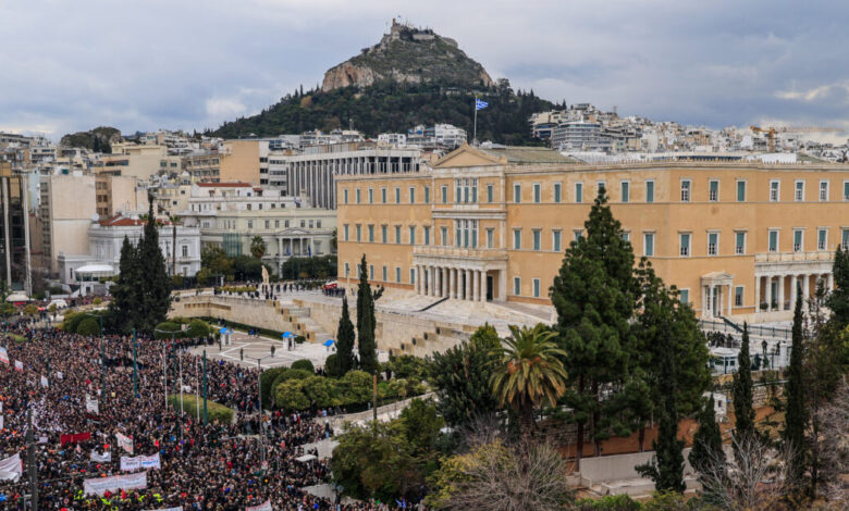 Απεργία-σήμερα-1η-Οκτωβρίου:-Πώς-θα-κινηθούν-μετρό,-τραμ,-λεωφορεία-–-Συγκεντρώσεις-στο-κέντρο-της-Αθήνας