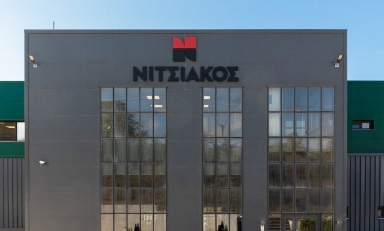 Νιτσιάκος:-Διπλασιάζει-την-παραγωγική-της-δυναμικότητα-με-νέα-μονάδα-τον-Μάρτιο-του-2026