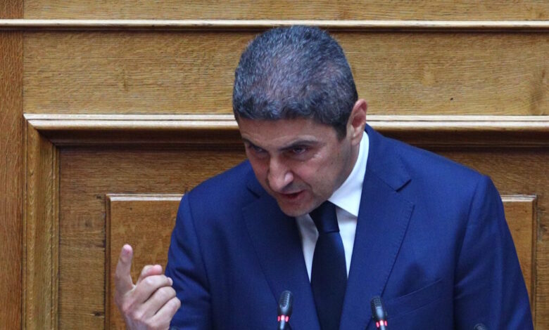 Ο-Λευτέρης-Αυγενάκης-απαντά-στον-Στέφανο-Κασσελάκη-με-το-Ε9-και-δίνει-ραντεβού-μαζί-του-στα-δικαστήρια