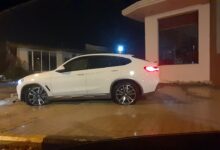 Τρίκαλα-–-Ατύχημα-στο-Δέλτα-Καλαμπάκας:-Τζιπ-έπεσε-πάνω-σε-σταθμευμένα-οχήματα