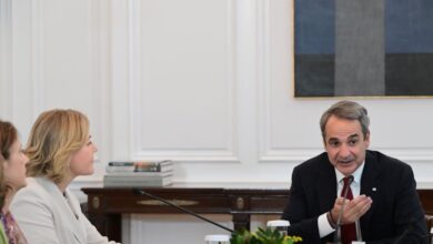 Ο-Κυριάκος-Μητσοτάκης-συναντήθηκε-με-την-αντιπρόεδρο-της-Κομισιόν-–-Δήλωσε-εντυπωσιασμένη-από-την-ανάπτυξη-δυνατοτήτων-σε-κρίσιμες-τεχνολογίες-στην-Ελλάδα
