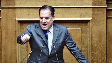 Άγρια-κόντρα-Γεωργιάδη-–-Κωνσταντοπούλου-με-φόντο-την-απεργία-πείνας-Ρούτσι:-«Παραμένει-αρπακτικό-του-ανθρώπινου-πόνου»,-«γελοίο-πρόσωπο»