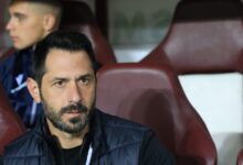 ΑΕΛ-novibet:-Σε-δύσκολη-θέση-ο-Γιώργος-Πετράκης-–-Οι-φίλαθλοι-ζήτησαν-την-παραίτησή-του-μετά-την-ήττα-από-το-Βόλο
